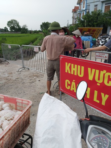 Hà Nội: "Vùng dịch" Covid-19 Dũng Tiến trước giờ kết thúc cách ly ảnh 1