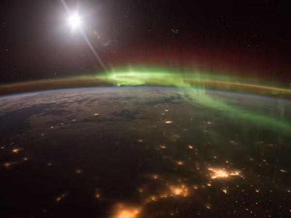 Ngắm vẻ đẹp mê hồn của Trái Đất từ không gian ảnh 3