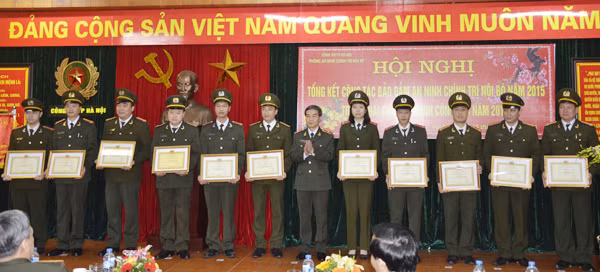 Đảm bảo công tác an ninh chính trị nội bộ và văn hóa tư tưởng trên địa bàn Thủ đô ảnh 2