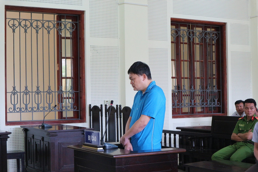 "Nổ" là cán bộ Sở Nội vụ tỉnh để lừa đảo chiếm đoạt tiền tỷ ảnh 1 "Nổ" là cán bộ Sở Nội vụ tỉnh để lừa đảo chiếm đoạt tiền tỷ ảnh 1