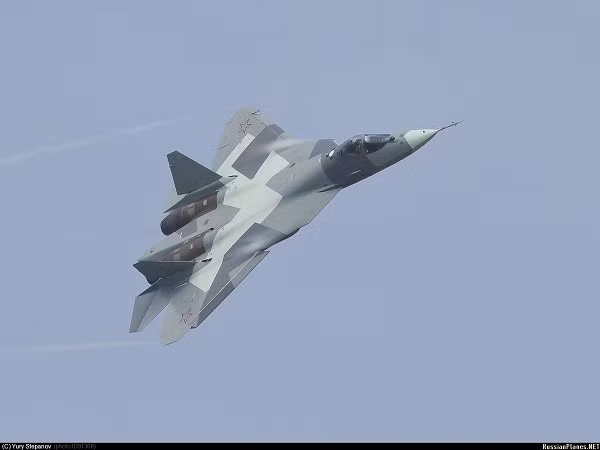 Nga chuẩn bị đưa vào sản xuất máy bay siêu hiện đại thế hệ năm T-50 ảnh 1