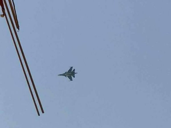 IL-20 Nga quần thảo trên Idlib khi SAA tràn ngập tiền tuyến ảnh 1