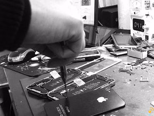 iPhone đời mới giá bèo: Ham rẻ dễ vớ nhầm "táo đắng" ảnh 1