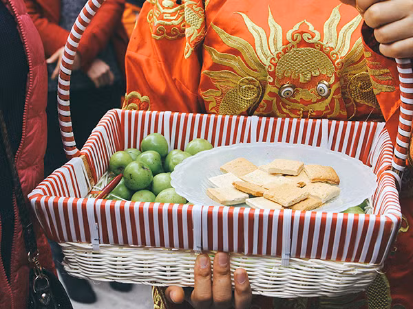 Tiệm vàng lớn xếp hàng dài, tiệm vàng nhỏ ế chỏng chơ ảnh 4