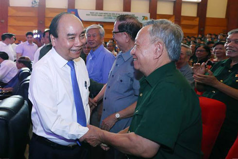 Không để bất kỳ cựu Thanh niên xung phong nào thuộc diện hộ nghèo ảnh 1