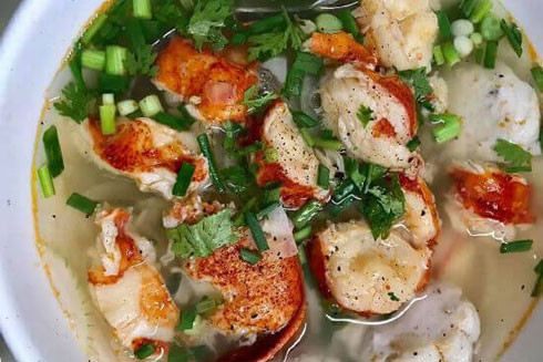 Giải cứu tôm hùm và trào lưu ăn theo "mốt" ảnh 1 Giải cứu tôm hùm và trào lưu ăn theo "mốt" ảnh 1