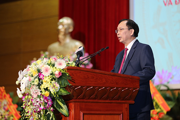 Kỷ niệm 25 năm thành lập, MB đón nhận Huân chương Bảo vệ Tổ quốc hạng Nhất ảnh 4 Kỷ niệm 25 năm thành lập, MB đón nhận Huân chương Bảo vệ Tổ quốc hạng Nhất ảnh 4