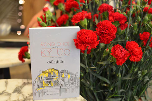 Nhà văn Đỗ Phấn: Kể chuyện Hà Nội cả đời chưa vơi ảnh 2