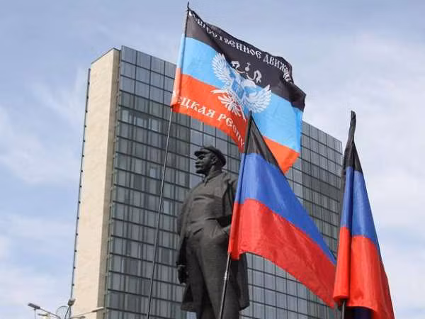 DPR và LPR của Ukraine tuyên bố không đối thoại với Zelensky nếu ông trúng cử tổng thống ảnh 1 DPR và LPR của Ukraine tuyên bố không đối thoại với Zelensky nếu ông trúng cử tổng thống ảnh 1