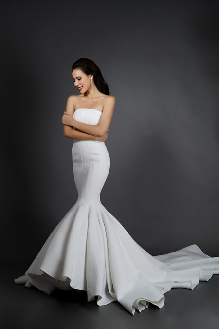 Ngắm nhìn bộ trang phục dạ hội lọt vào Top 10 của Lệ Quyên ảnh 2