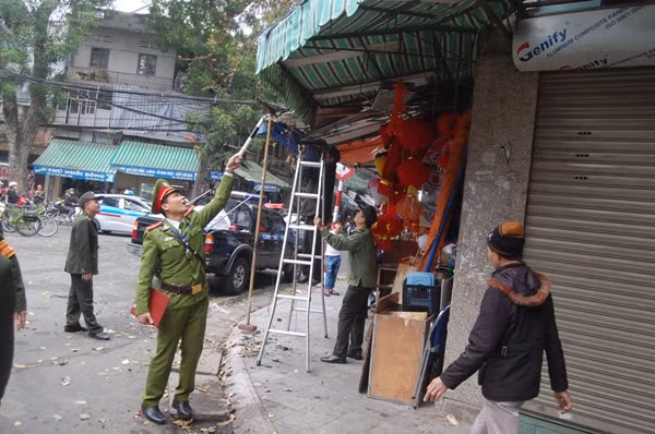 Lập lại trật tự đô thị ở các tuyến phố cổ ảnh 3