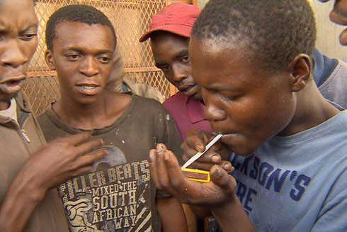 "Danh sách đen" các công ty thuốc lá giở trò "bẩn" ảnh 1