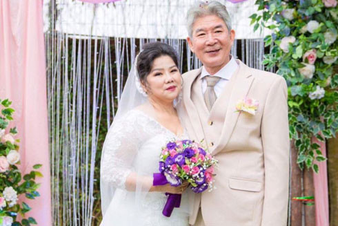 NSND Thanh Hoa: Hãy cho nhau tình yêu, hãy thương nhau thật nhiều ảnh 1