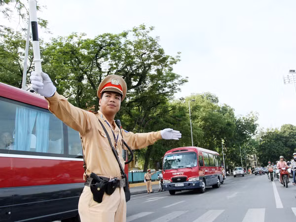 Huy động tổng lực phòng ngừa ùn tắc giao thông ảnh 1