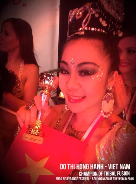 "Cô gái vàng" Đỗ Hồng Hạnh đoạt cúp vô địch "Bellydancer of the world" 2015 ảnh 1
