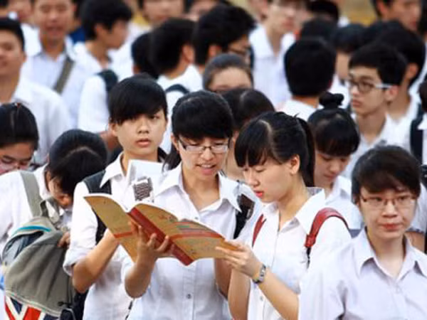 Không ép học sinh mua tài liệu ôn tập ảnh 1