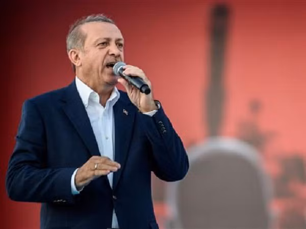 Ông Erdogan cáo buộc giáo sĩ Gulen đứng sau các vụ đánh bom mới ảnh 1