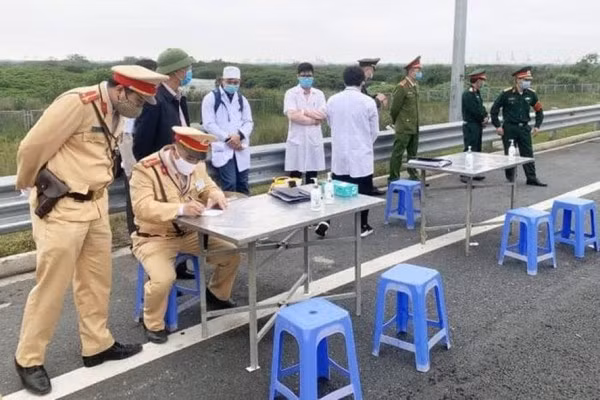 Các trường hợp kiểm tra CSGT đều lập hồ sơ nhằm tổng hợp báo cáo phục vụ cho công tác phòng, chống dịch trên cả nước