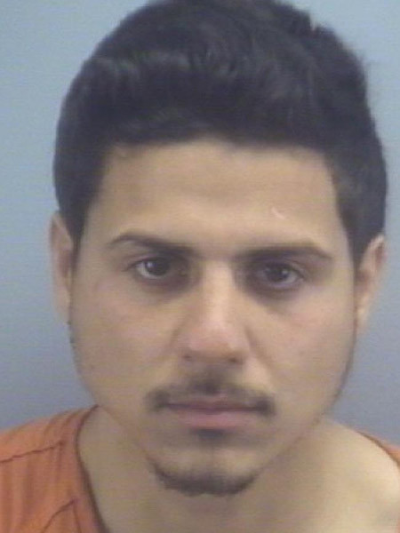 Bị bắt sau khi “khoe” chiến tích trên Instagram ảnh 1