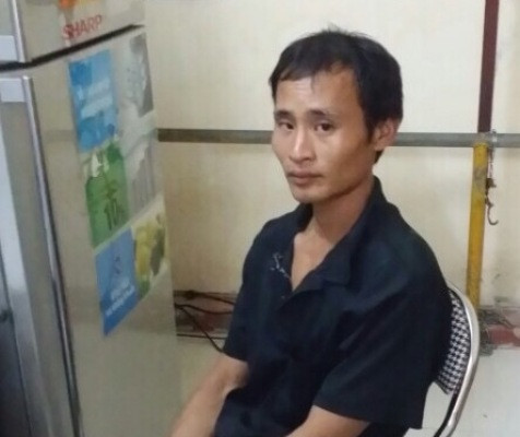 Đói ăn, kẻ bệnh hoạn phải mò xuống núi sau 3 ngày trốn chạy ảnh 1