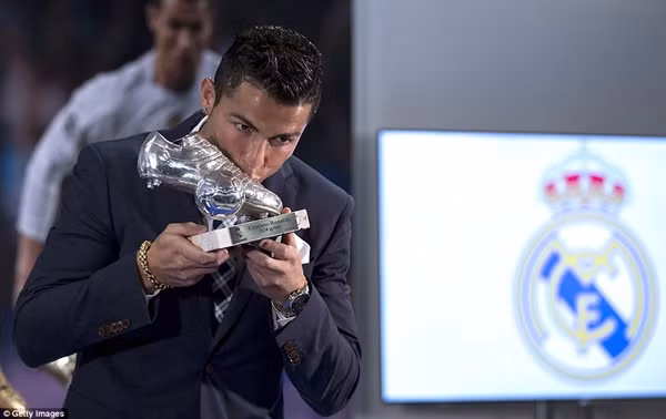 Real Madrid mở "đại tiệc" tôn vinh Ronaldo ảnh 7