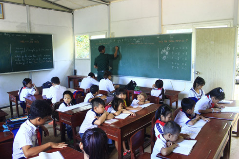 "Ngọn hải đăng" ở đảo Hòn Chuối dẫn lối tri thức mang tên Trần Bình Phục ảnh 1