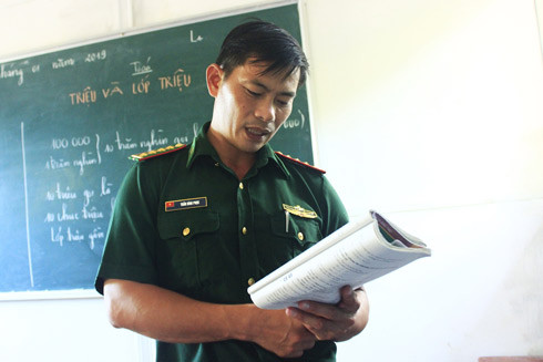 "Ngọn hải đăng" ở đảo Hòn Chuối dẫn lối tri thức mang tên Trần Bình Phục ảnh 2