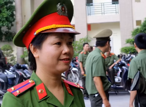 Chính quy, uy lực và thân thiện ảnh 7