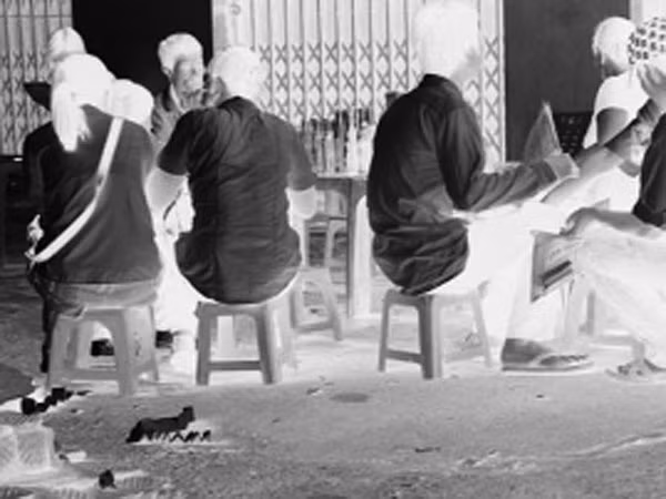 Phá liên minh sản xuất, buôn các loại chứng chỉ giả ảnh 1