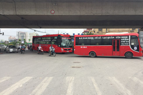 Hà Nội tiếp tục sắp xếp luồng tuyến, doanh nghiệp vận tải lại lo điều chuyển ảnh 1