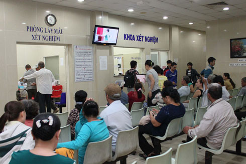 Nhiều bệnh viện vẫn không công nhận kết quả xét nghiệm liên thông ảnh 1