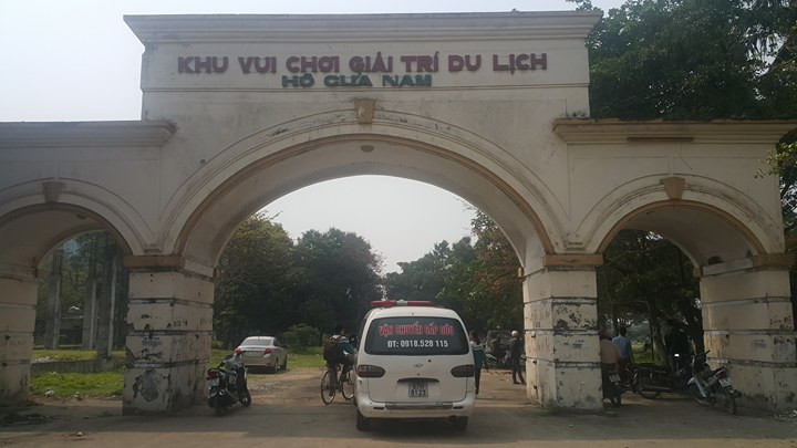 Phát hiện thi thể người đàn ông có nhiều vết thương chết ở công viên ảnh 1