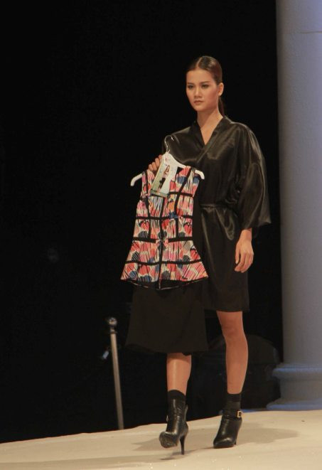 Dàn mẫu Next Top Model "độc chiếm" sàn diễn thời trang tại Hà Nội ảnh 3