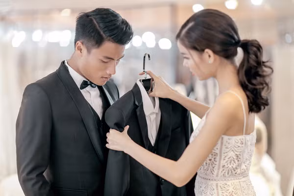 Bắt gặp Kỳ Hân, Mạc Hồng Quân đi thử trang phục cưới ảnh 6