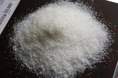 Thu giữ 1 tấn mì chính nhập lậu trông như…hạt gạo ảnh 2