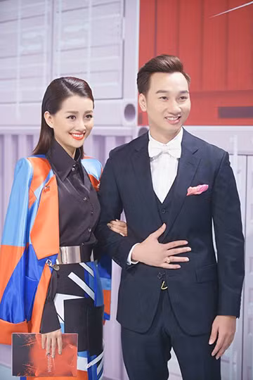 Style ăn mặc hiện đại của Quỳnh Chi ở The Remix ảnh 4