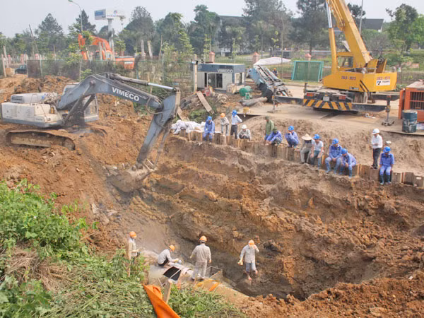 Dự án cấp bách nhưng thủ tục lại lâu dài ảnh 1