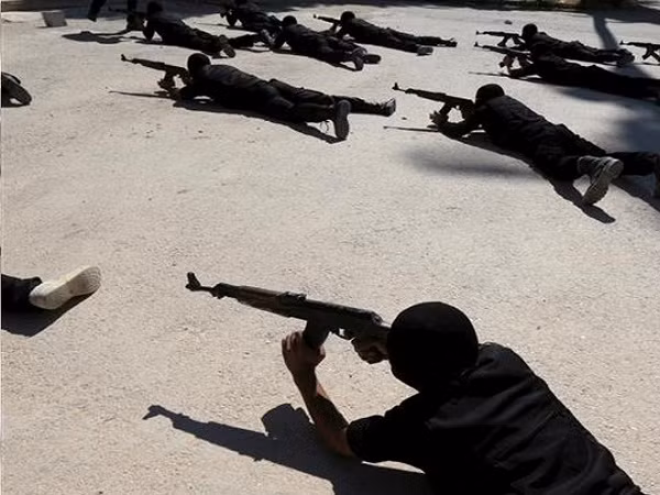 Khủng bố Fatah al-Sham đang được đào tạo quân sự ở các trại Ankara ảnh 1 Khủng bố Fatah al-Sham đang được đào tạo quân sự ở các trại Ankara ảnh 1