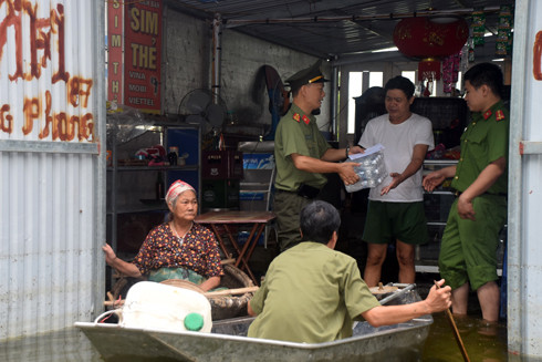 Trên chặng đường đến với đồng bào, đồng chí, đồng đội ảnh 1