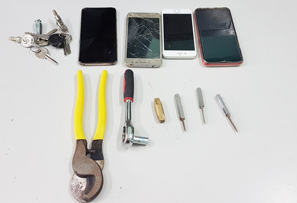 Tuần tra đêm mùa Covid-19, bắt ngay ổ nhóm chuyên trộm cắp xe máy ở khu trọ ảnh 4