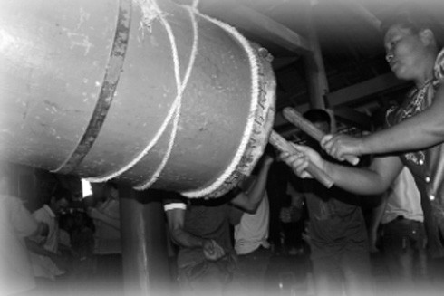 Theo chân đồng bào Thái dự nghi thức linh thiêng ảnh 1