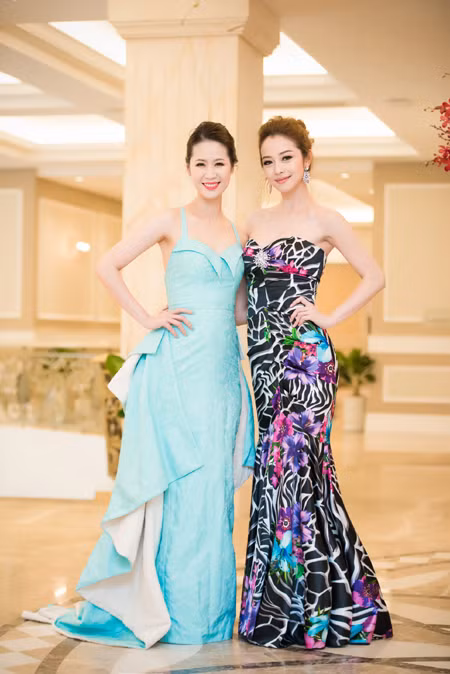 Dương Thuỳ Linh vai trần quyến rũ, đọ sắc Hoa hậu Jennifer Phạm ảnh 10