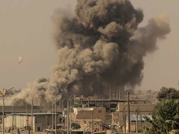 Một số căn cứ quân sự của Syria bất ngờ bị tấn công bằng tên lửa ảnh 1