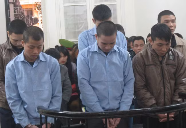 Ổ nhóm chuyên trộm dây điện ở các công trường lĩnh án ảnh 1