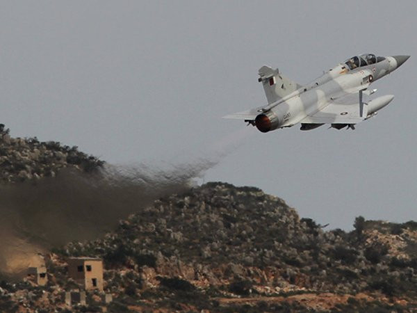 Qatar: Hai máy bay quân sự đâm nhau, phi công may mắn thoát nạn ảnh 1 Qatar: Hai máy bay quân sự đâm nhau, phi công may mắn thoát nạn ảnh 1