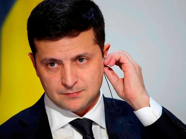 Mức tín nhiệm của Tổng thống Ukraine ra sao sau thượng đỉnh Normandy? ảnh 1