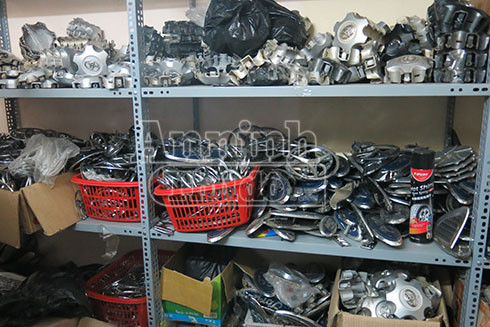  Đột kích kho hàng "khủng" của "bà trùm" phụ tùng ô tô ảnh 5