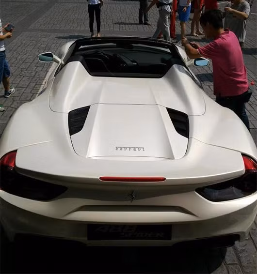 Ferrari 488 Spider bất ngờ lộ diện trước ngày ra mắt ảnh 5