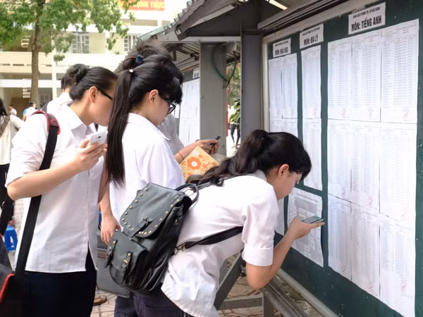 Mỏi cổ chờ quy chế tuyển sinh ảnh 1