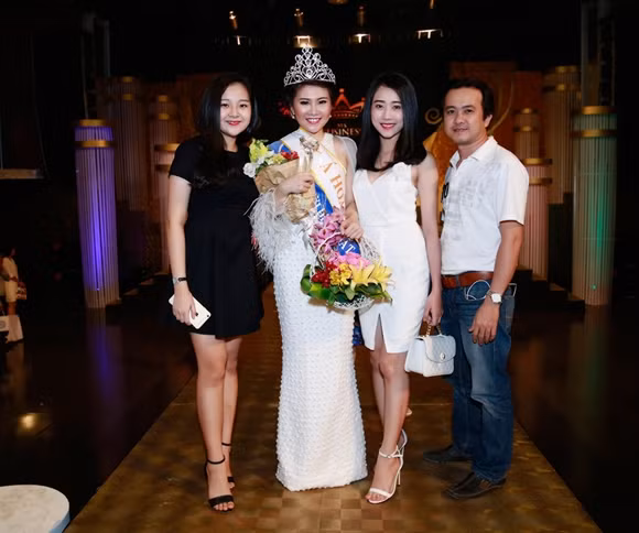 Diễn viên Nhất Hương đoạt giải Á hậu 1 "Nữ hoàng doanh nhân" ảnh 4 Diễn viên Nhất Hương đoạt giải Á hậu 1 "Nữ hoàng doanh nhân" ảnh 4